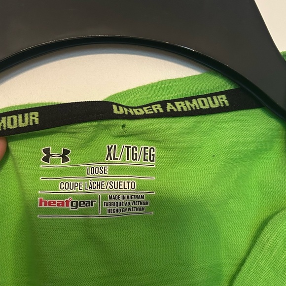Under Armour Men's Vibrant Green Tee - Picture 3 of 3